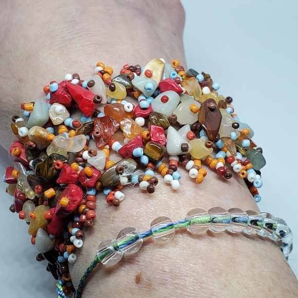 🌺 Gorgeous Vintage Carpet Bracelet - Picture 4 of 6